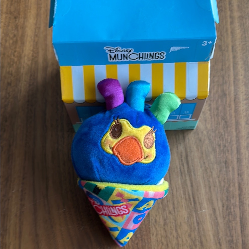 Disney Pixar Boardwalk Bites Chaser UP Kevin Munchlings Plush